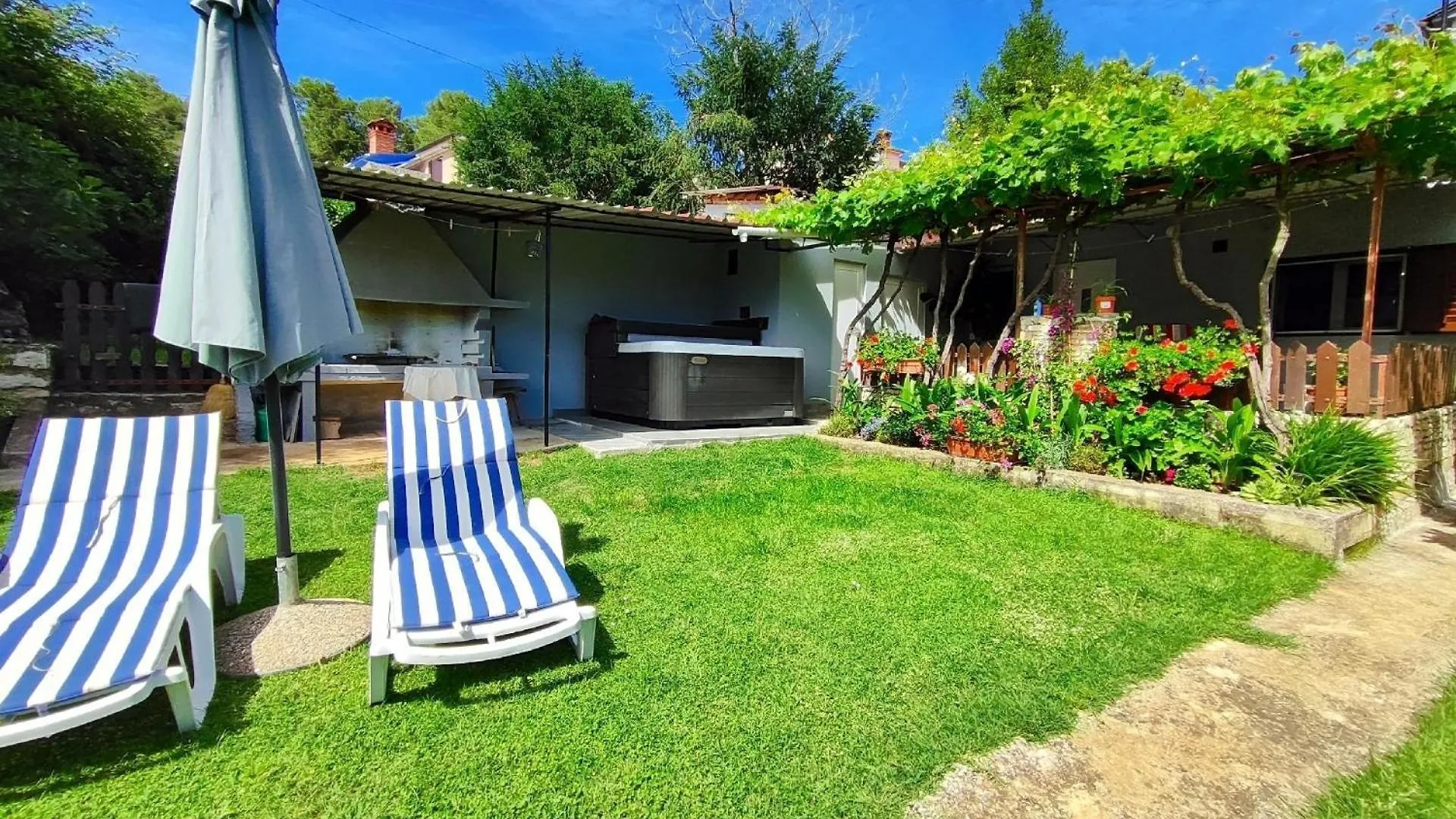 Ferienhaus Fuer 4 Personen Ca 40 Qm In Sijana, Istrien Istrische Riviera Pula Croatia