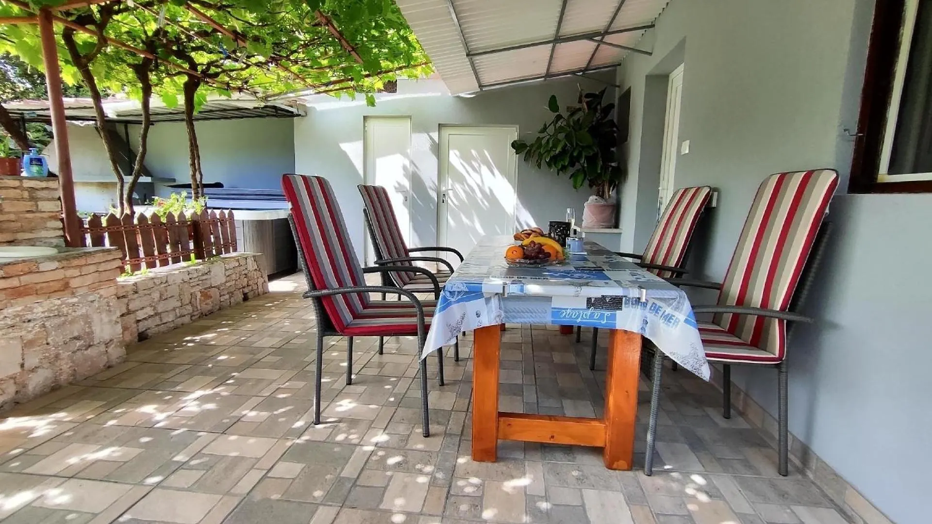 Ferienhaus Fuer 4 Personen Ca 40 Qm In Sijana, Istrien Istrische Riviera Pula 0*,  Croatia